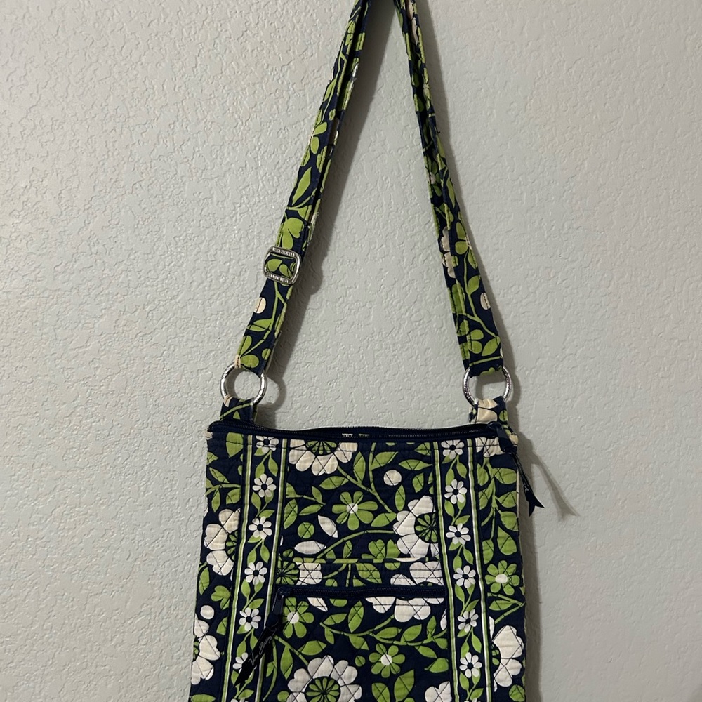 🍀Vera Bradley Floral Bag 🍀😍
